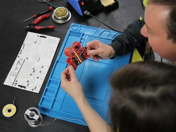 Whadda Bausatz Love Tester mit Ein / Aus Schalter 2 Whadda Bausatz Love Tester mit Ein / Aus Schalter – Bild 2