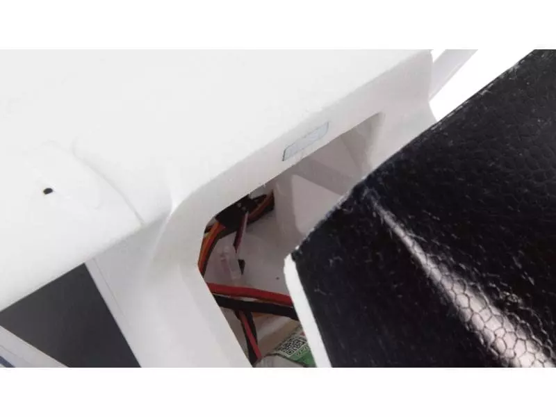 Amewi Motorflugzeug GlaStar 1233 mm STOL Trainer PNP 7 Amewi Motorflugzeug GlaStar 1233 mm STOL Trainer PNP – Bild 7