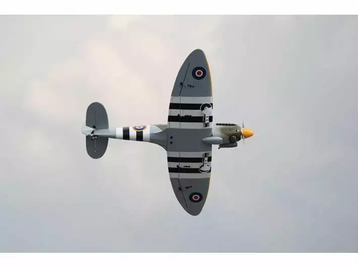 Phoenix Warbird Spitfire MK2 ARF Bausatz 11 Phoenix Warbird Spitfire MK2 ARF Bausatz – Bild 11